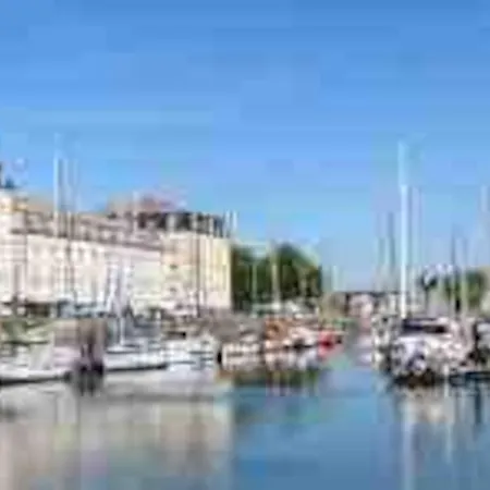 Holiday home Maison Au Calme *